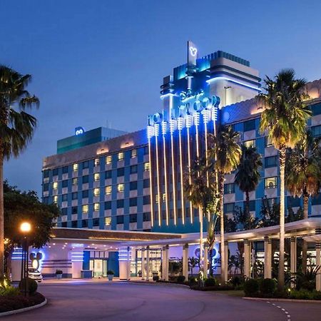 Disney'S Hollywood Hotel Hongkong Exterior foto Hilton Dubai