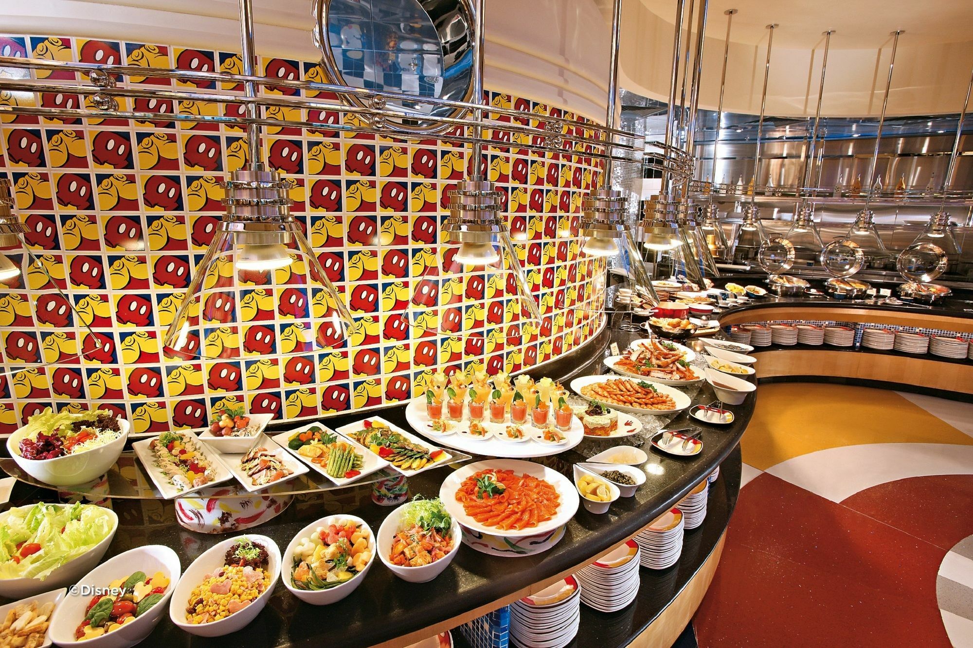 Disney'S Hollywood Hotel Hongkong Exterior foto A buffet at a restaurant